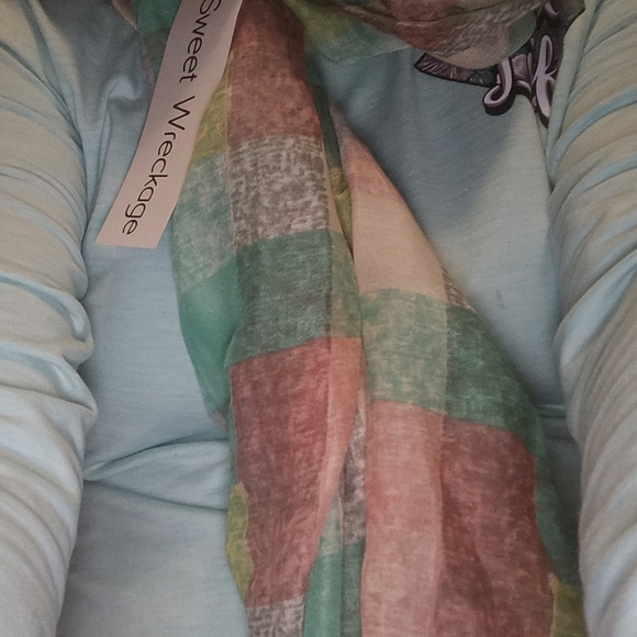 Multicolor Scarf - Picture 4 of 6